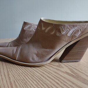 Kitana - Italian leather mules - vintage - western - moto - size 39 - 8.5 - EUC